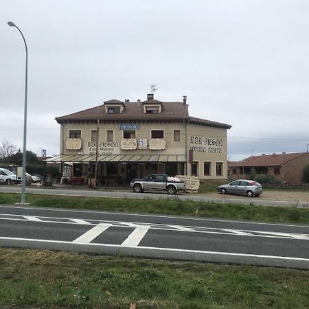 Hospedaje Casa Mariano Segovia Esterno foto