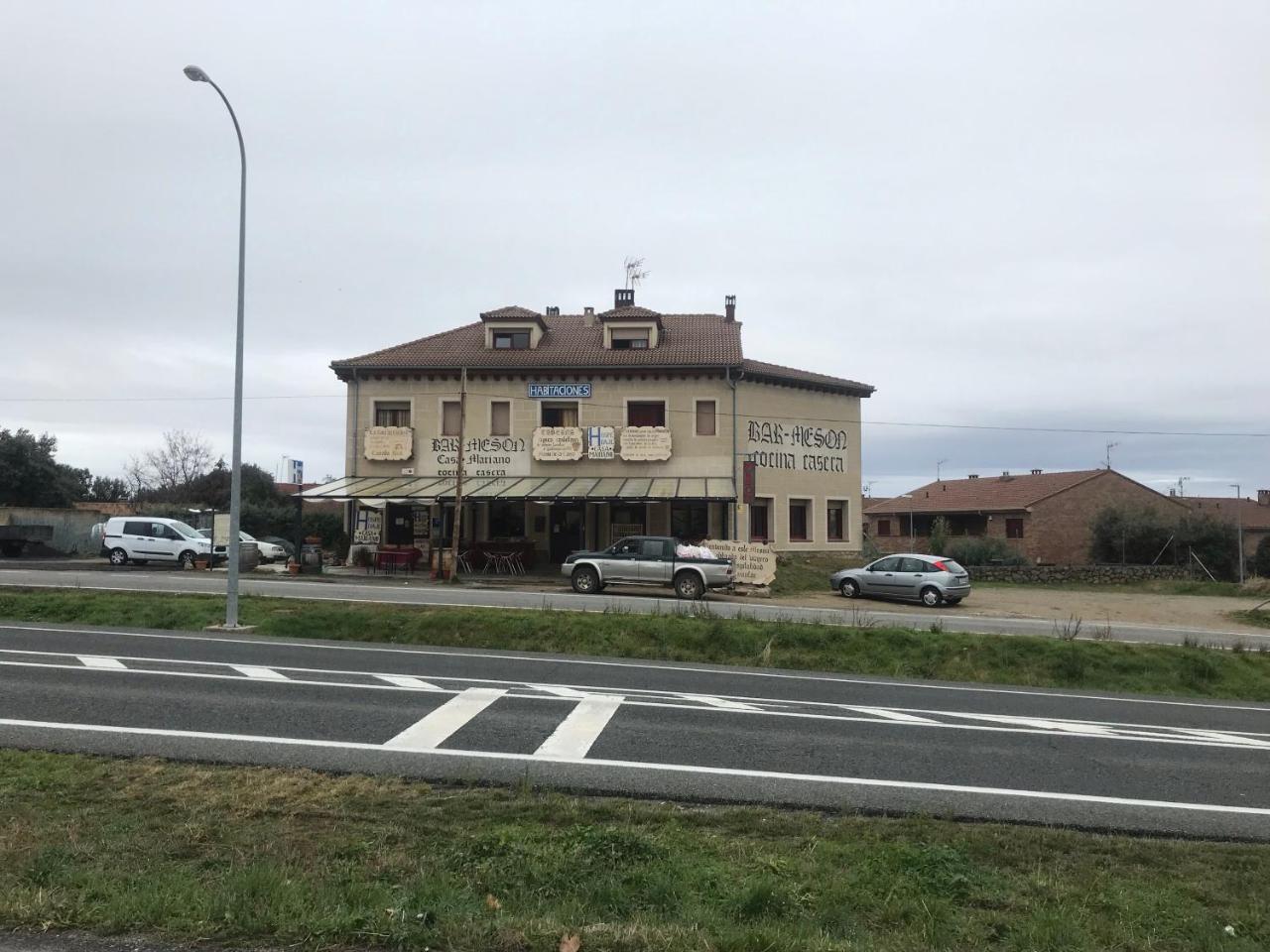 Hospedaje Casa Mariano Segovia Esterno foto