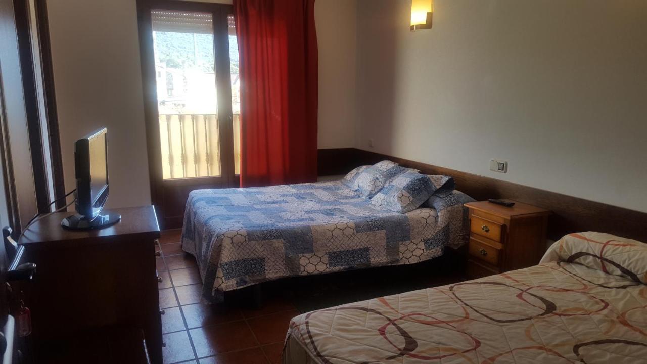 Hospedaje Casa Mariano Segovia Esterno foto